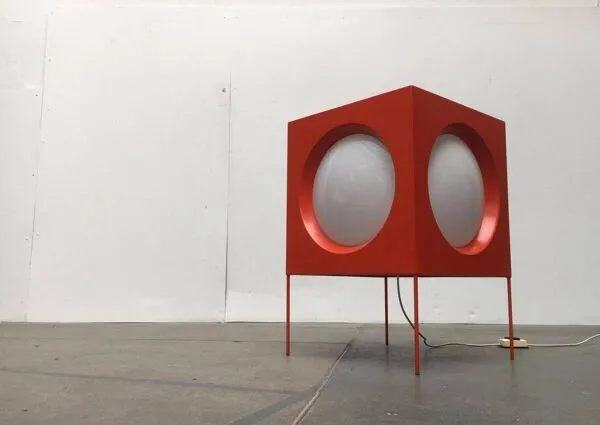 Illustration numéro 2 du produit Lampadaire Cube T-267 Swiss Space Age par Carl Moor pour BAG Turgi, années 1960