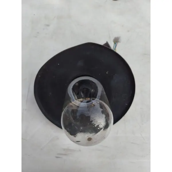 Illustration numéro 2 du produit Suspension industrielle en tôle et verre