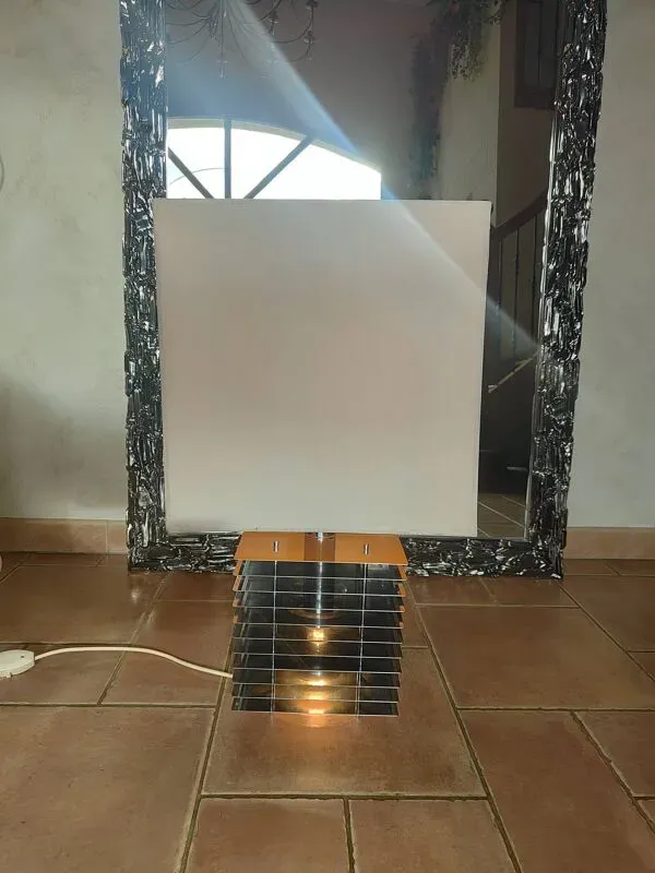 Illustration numéro 2 du produit Lampe design italien inox