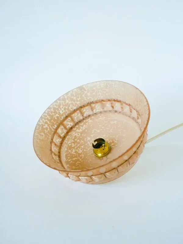 Illustration numéro 2 du produit suspension en verre de Clichy, Rose et Doré, Art Déco, 1930