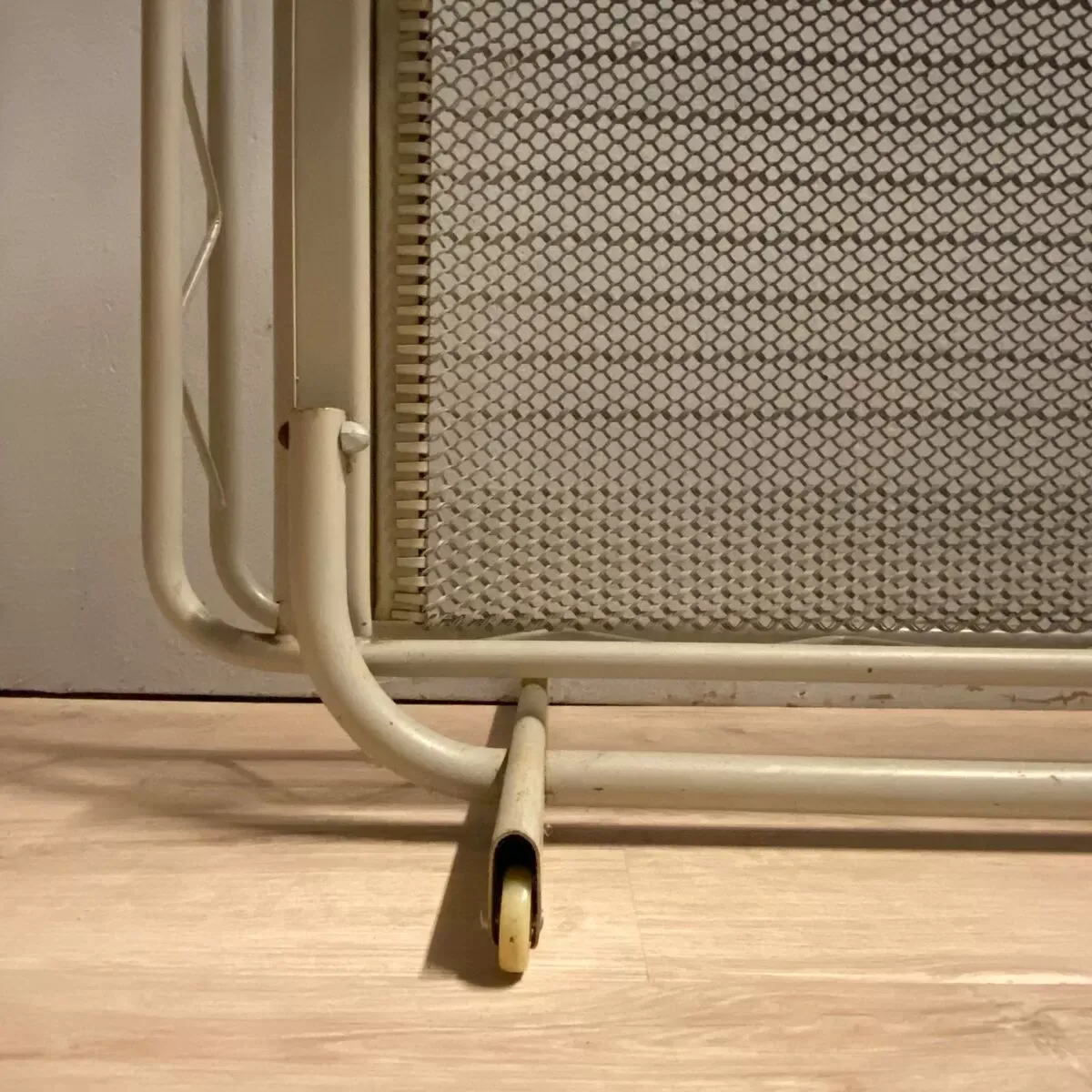 Illustration numéro 2 du produit Lit Auping pliant Ariëlle conçu par Wim Rietveld