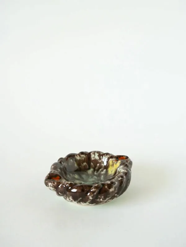 Illustration numéro 2 du produit Cendrier en céramique, marron & multicolore, 1970