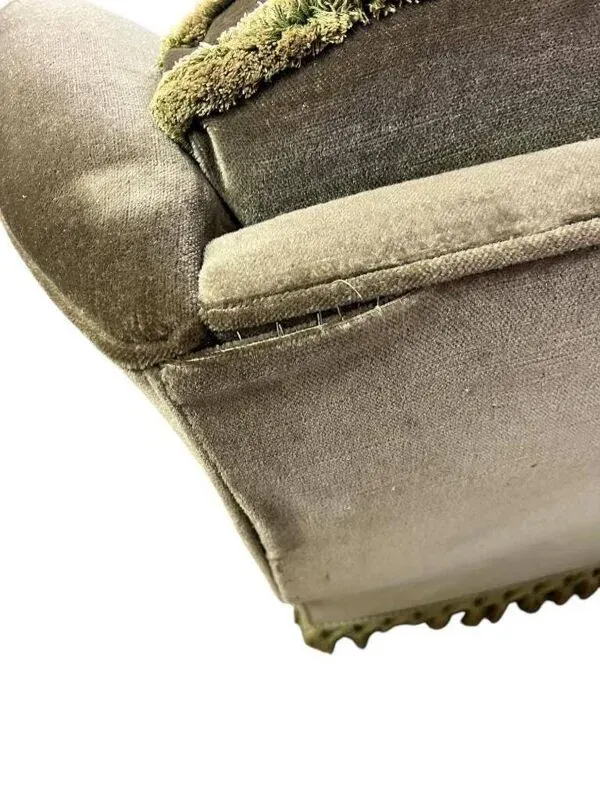 Illustration numéro 2 du produit Fauteuil club vintage vert à franges