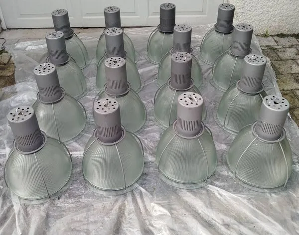 Illustration numéro 2 du produit Lot 16 suspensions lampe atelier industriels loft déco vintage usine