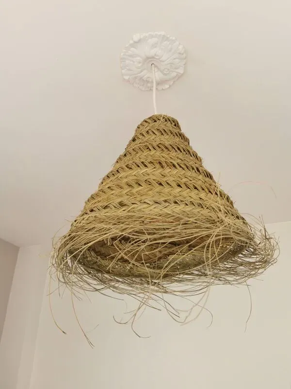 Illustration numéro 2 du produit Suspension Dalia en Halfa Tressé – 40×45 cm – Fabrication Artisanale Maroca