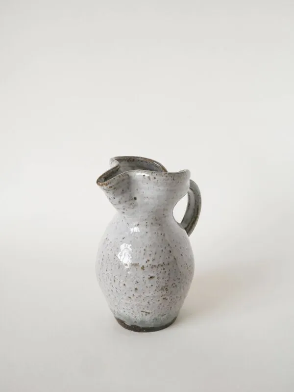Illustration numéro 2 du produit Grand pichet en grès vernissé, Gris clair, 1970