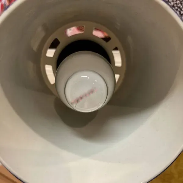 Illustration numéro 2 du produit Paire de grandes lampes industrielles modulables 1950.