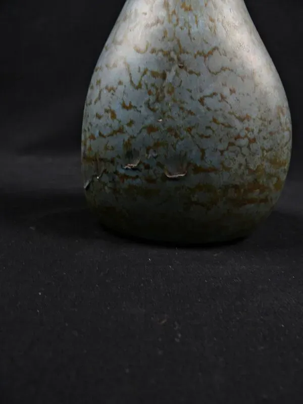 Illustration numéro 2 du produit Grand vase Delatte Nancy verre multicouche signé effet marmoréen Art Déco