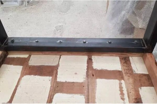 Illustration numéro 2 du produit Table industrielle Bois-Metal