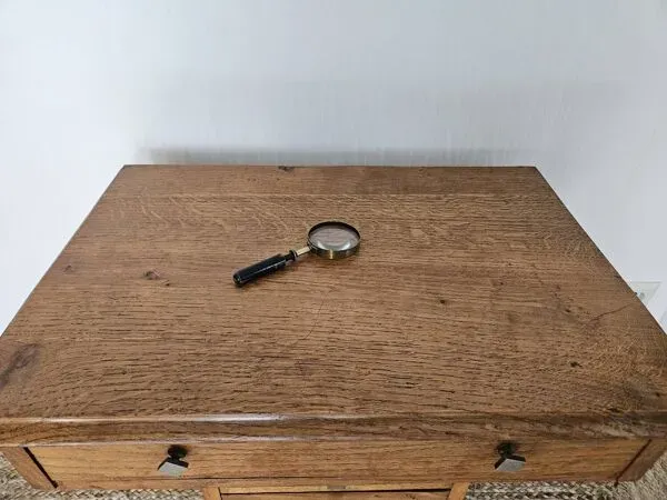 Illustration numéro 2 du produit Meuble de métier chêne vintage