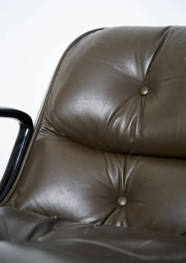 Illustration numéro 2 du produit Charles Pollock ''Executive Chair'' for Knoll International