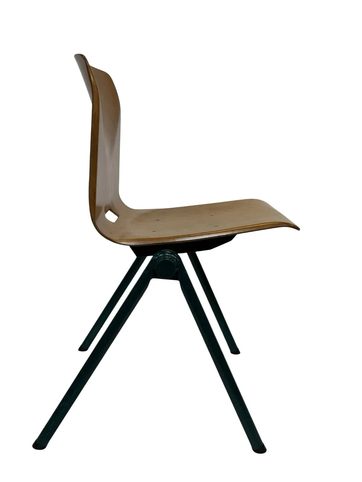 Illustration numéro 2 du produit Chaise de salle à manger vintage industrielle Pagwood de Woodmar Design des années 70