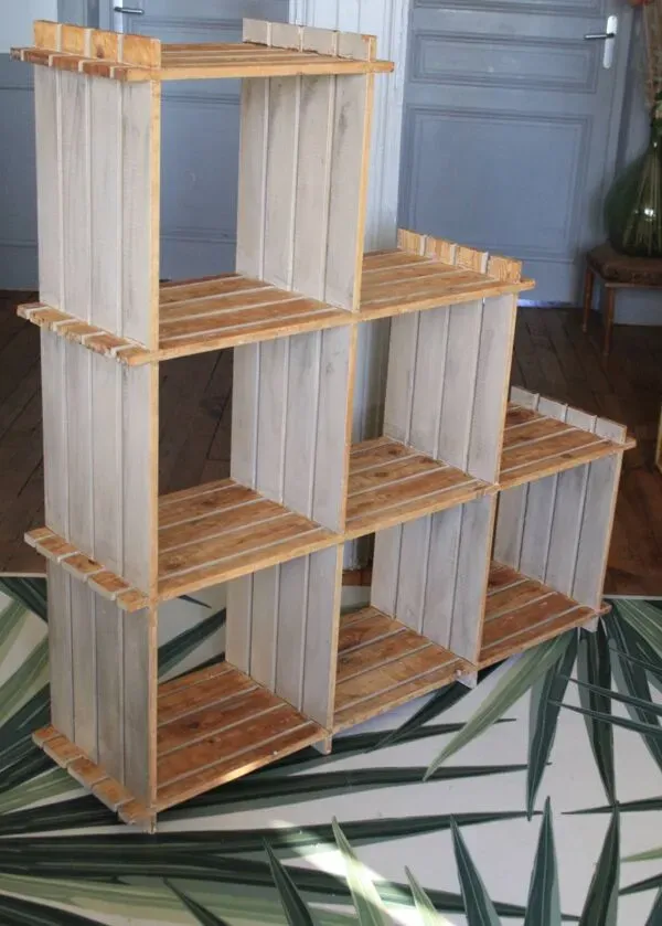 Illustration numéro 2 du produit Etagère en pin massif style Regain