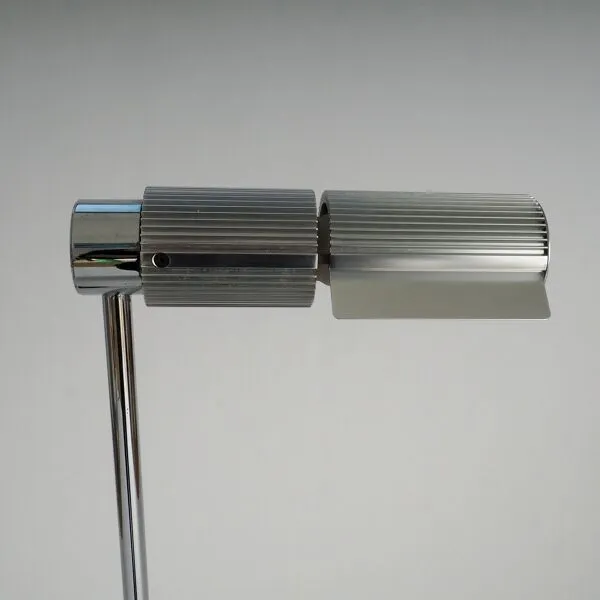 Illustration numéro 2 du produit Lampadaire Haloprofil 878HR par Viktor Frauenknecht pour Swiss Lamps en argent.