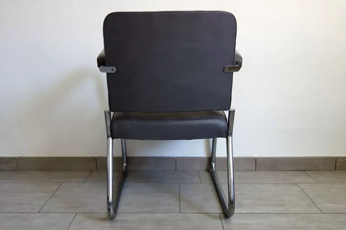 Illustration numéro 2 du produit Fauteuil industriel Ronéo