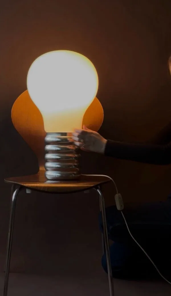 Illustration numéro 2 du produit Lampe Bulb Ingo Maurer, Allemagne 1970