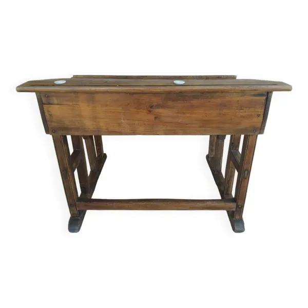 Illustration numéro 2 du produit bureau d'écolier