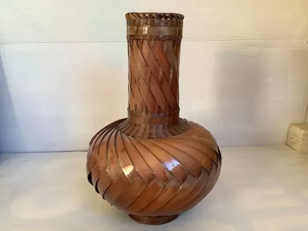 Illustration numéro 2 du produit Grand vase ikebana bambou