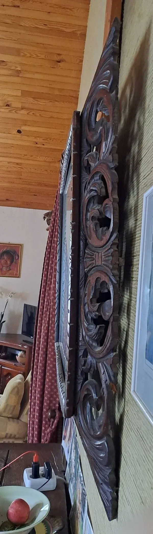 Illustration numéro 2 du produit Miroir Bisaut rectangulaire encadrement en bois sculpté Style HENRI II