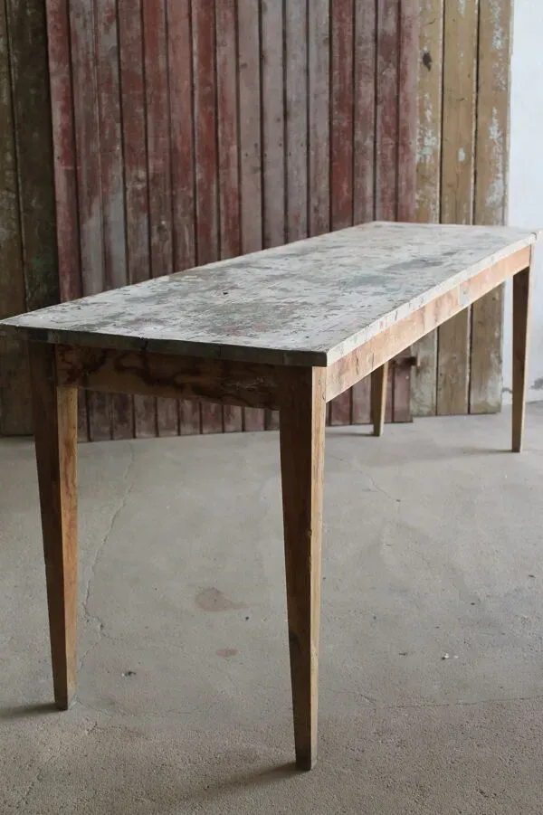 Illustration numéro 2 du produit Veille table d'ecole