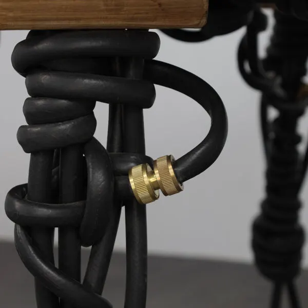 Illustration numéro 2 du produit Table à manger Hosepipe par Sander Bokkinga pour BOK, pièce unique, années 2020.