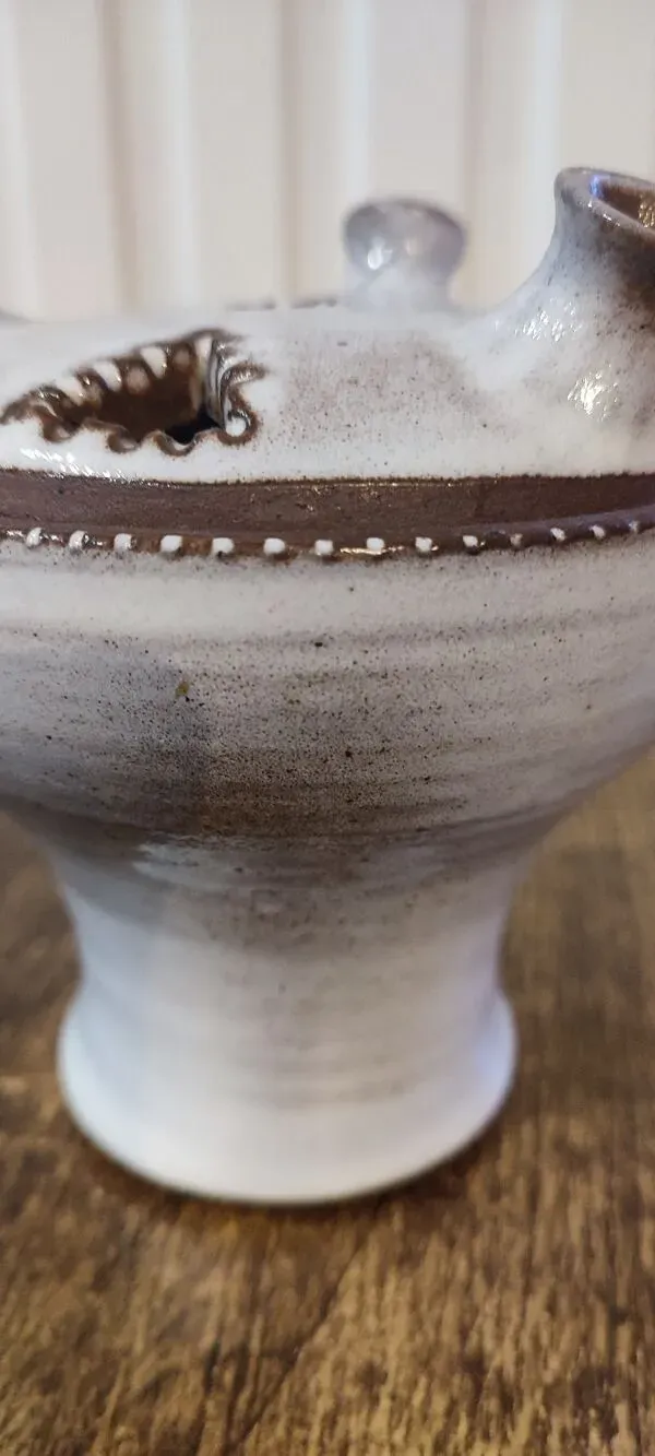 Illustration numéro 2 du produit Pique-fleurs signé La Hulotte de Jeanne & Norbert Pierlot.