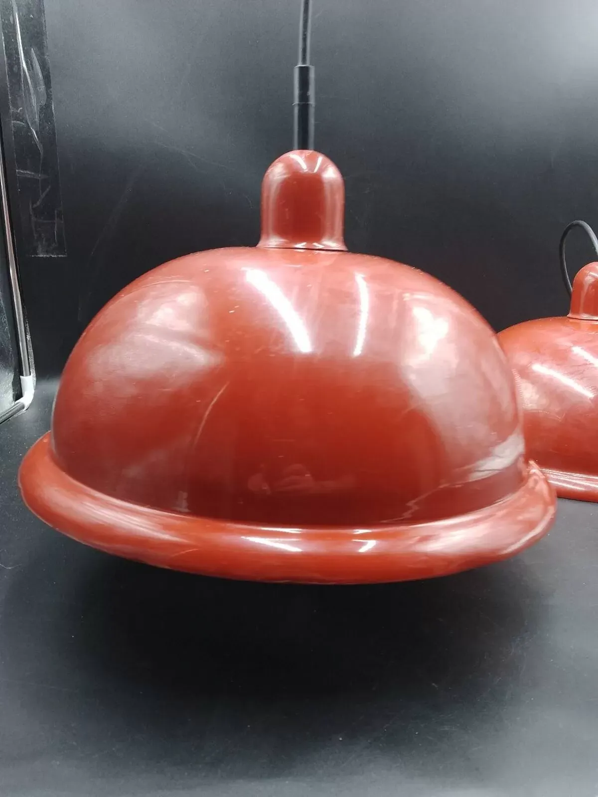 Illustration numéro 2 du produit Rare x2 suspension lita design lampe industrielle  usine  tôle 1960/70 loft