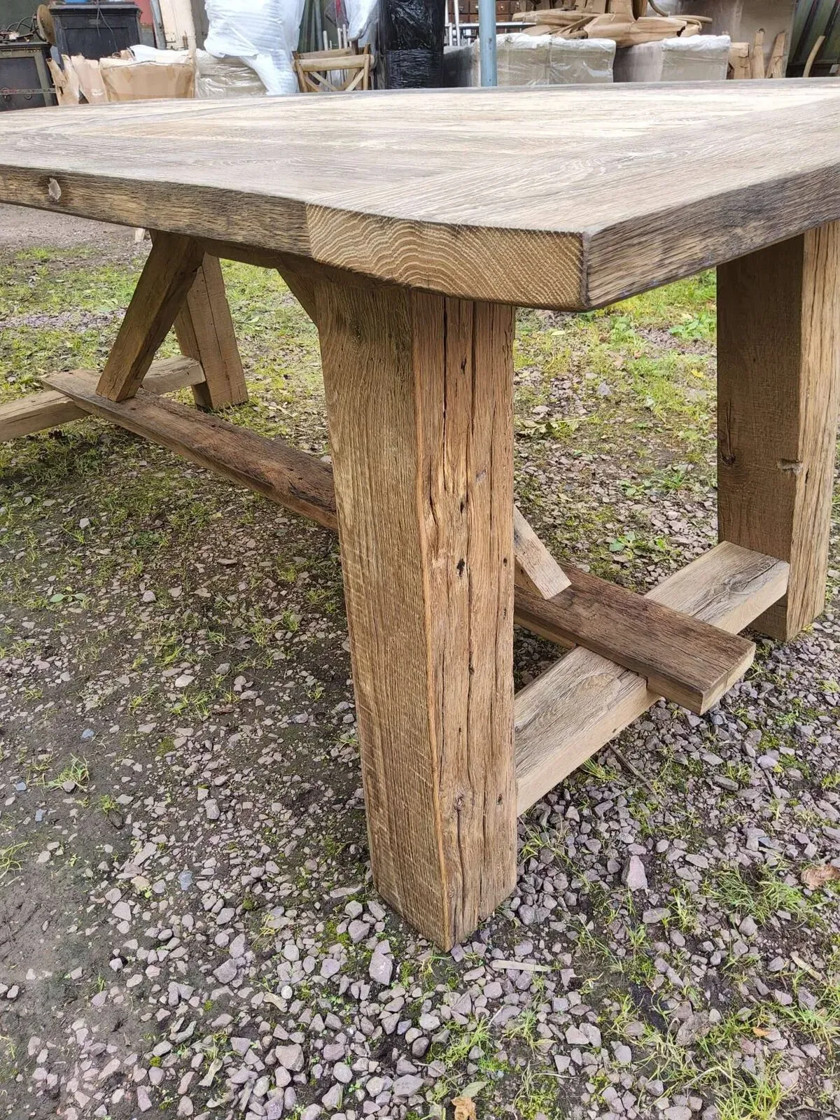 Illustration numéro 2 du produit Table de ferme