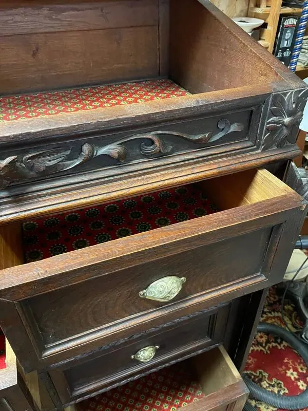 Illustration numéro 2 du produit Pupitre meuble écritoire à tiroirs ancien