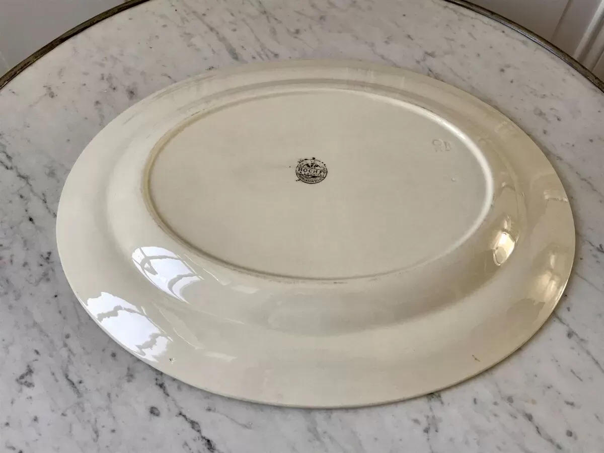 Illustration numéro 2 du produit plat oval Villeroy & Boch La Louvière fabrication belge en Terre de Fer début XXème