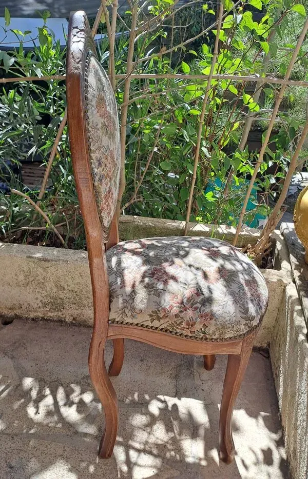 Illustration numéro 2 du produit Chaise bois vernissé marron 1940 Chaise tissu assise jacquard fabrication tapissière