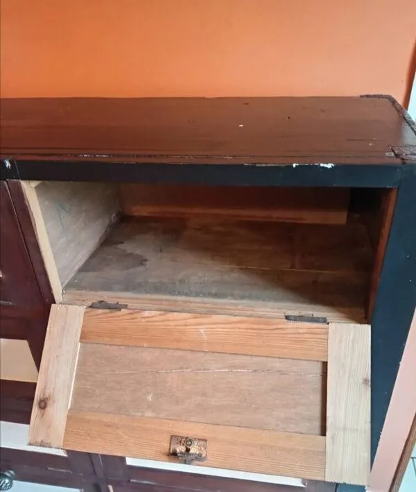 Illustration numéro 2 du produit Meuble de metier