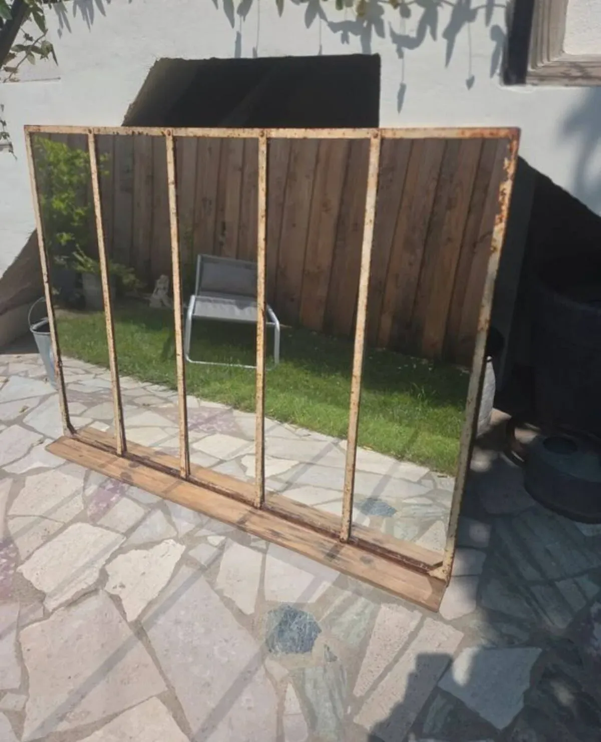 Illustration numéro 2 du produit Miroir châssis verrière industrielle