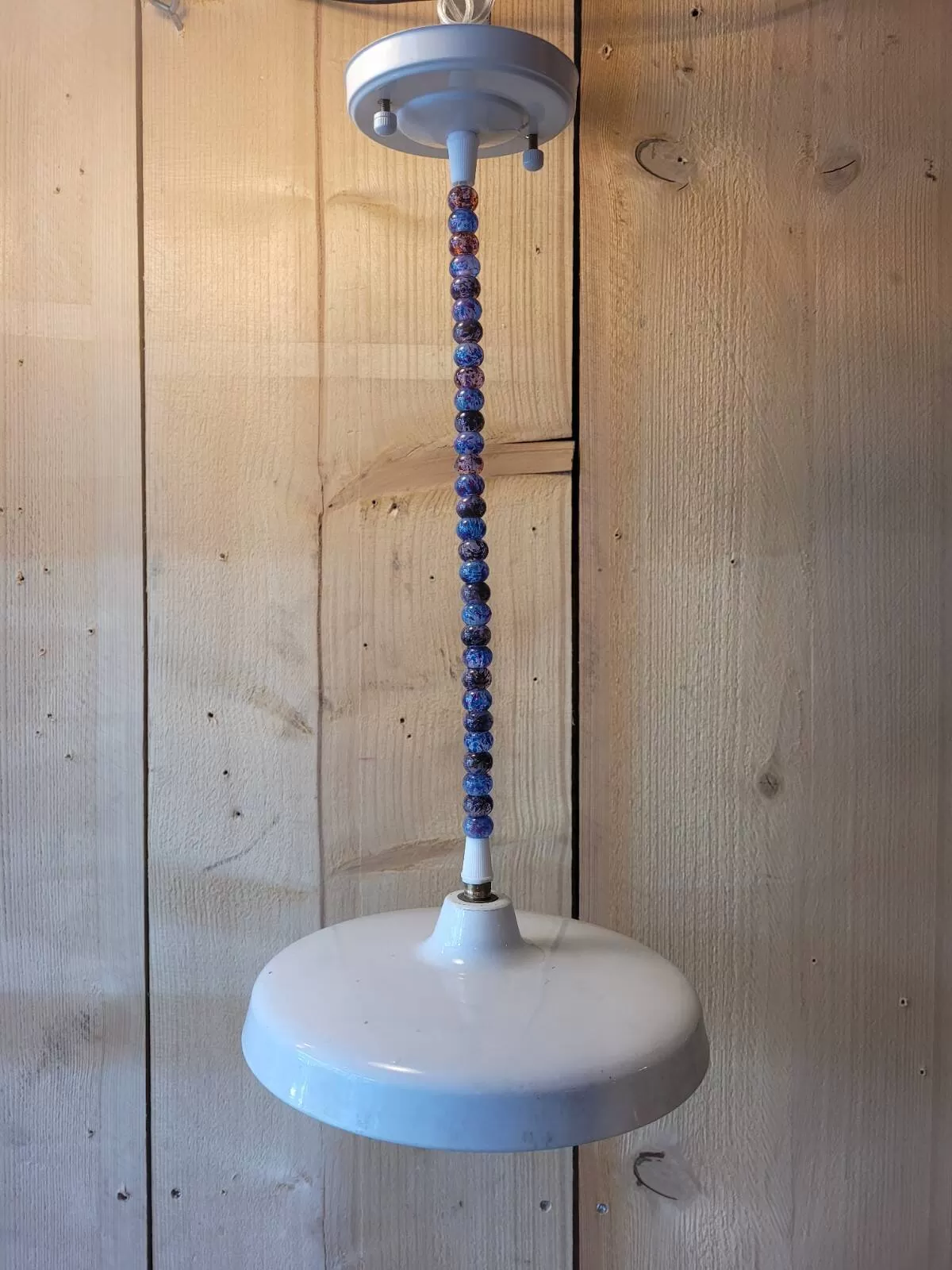Illustration numéro 2 du produit Suspension à billes ''LUXO