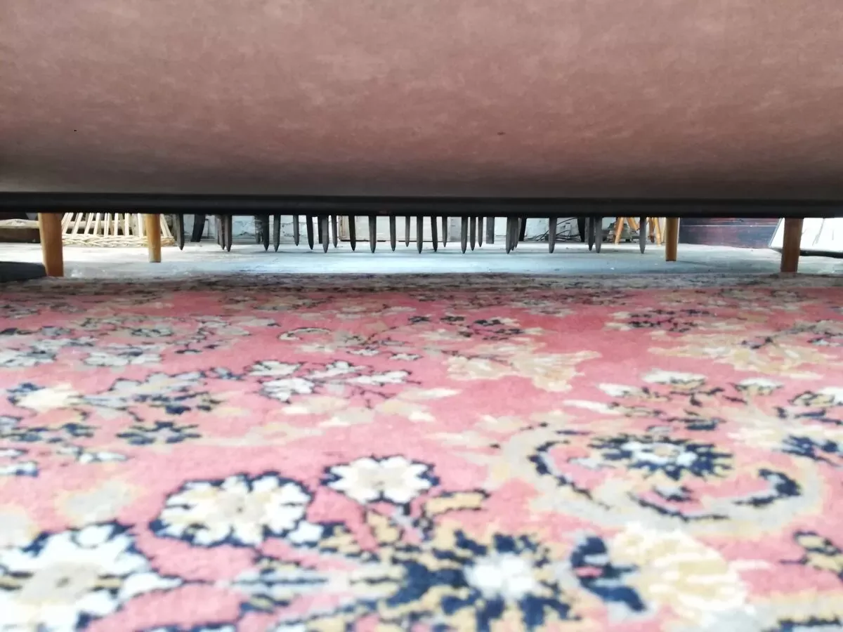 Illustration numéro 2 du produit Grand Canapé lit convertible vintage, années 70, Tchécoslovaquie