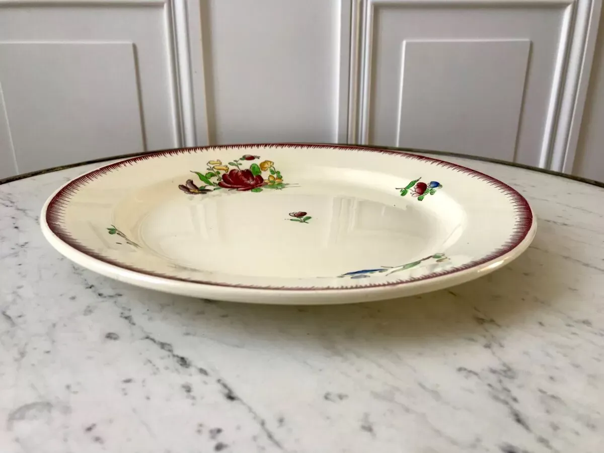 Illustration numéro 2 du produit plat rond Villeroy & Boch La Louvière fabrication belge en Terre de Fer début XXème