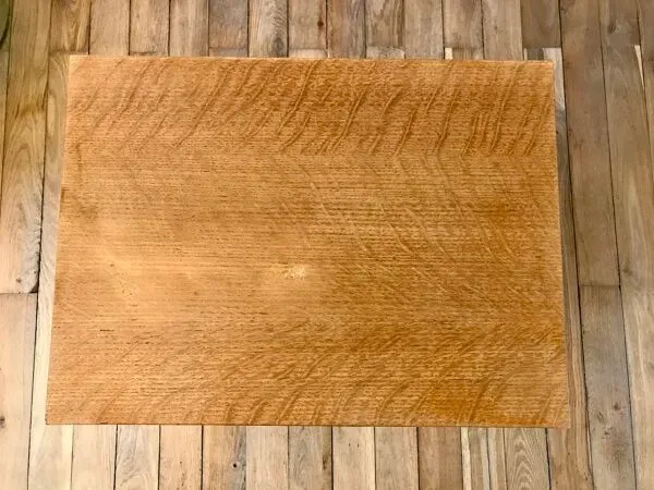 Illustration numéro 2 du produit Meuble de rangement chêne années 50