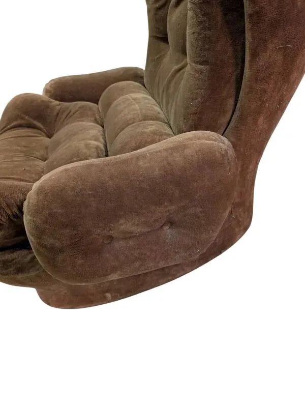 Illustration numéro 2 du produit Fauteuil en velours vintage