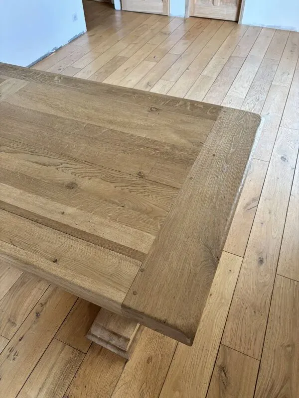Illustration numéro 2 du produit Table de ferme / monastère ancienne en chêne massif - 220 cm x 90 cm