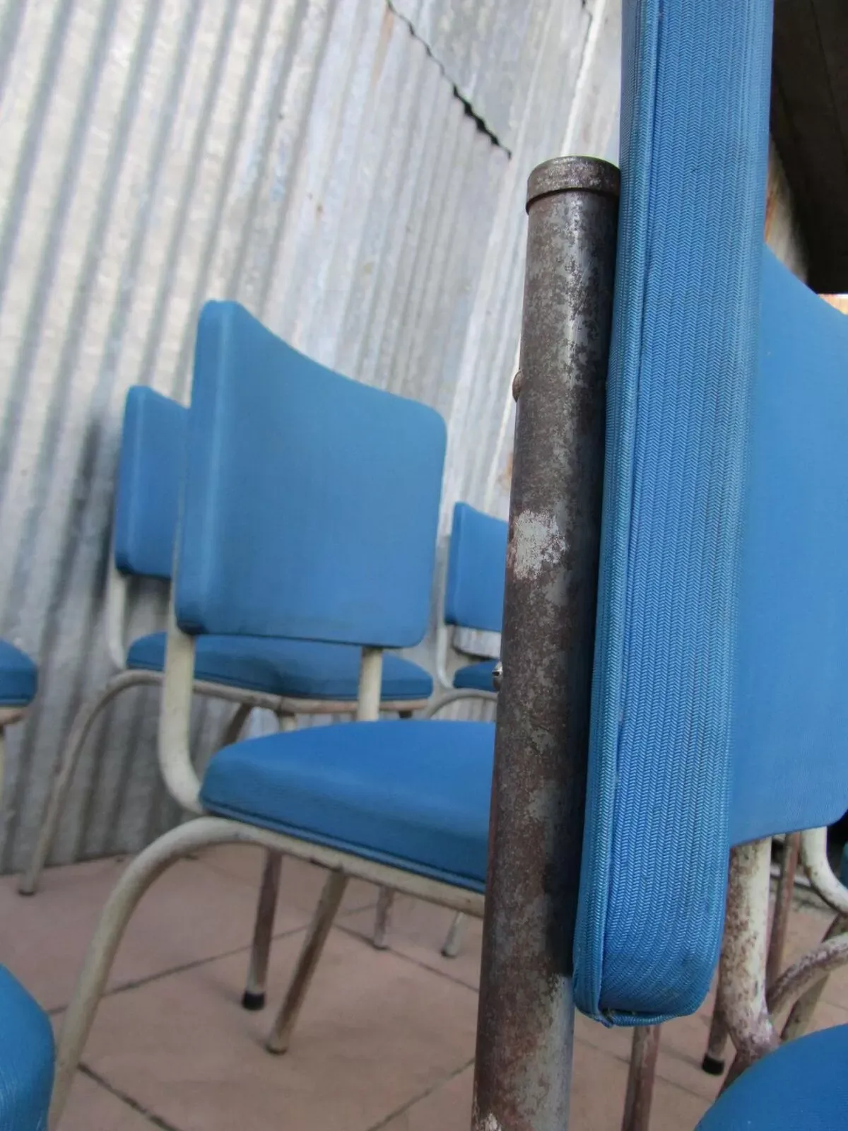 Illustration numéro 2 du produit Set of 9 original Tubax chairs attributed to Willy Van Der Meeren, Belgium, 1950s