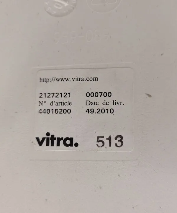 Illustration numéro 2 du produit Chaise Vitra Eames DSR rembourrée grise