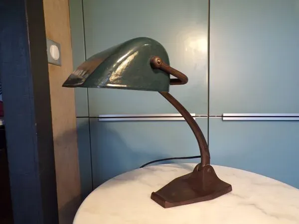 Illustration numéro 2 du produit Lampe articulée Schako 1930