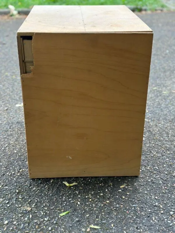 Illustration numéro 2 du produit Commode, meuble de métier 10 tiroirs, en bois