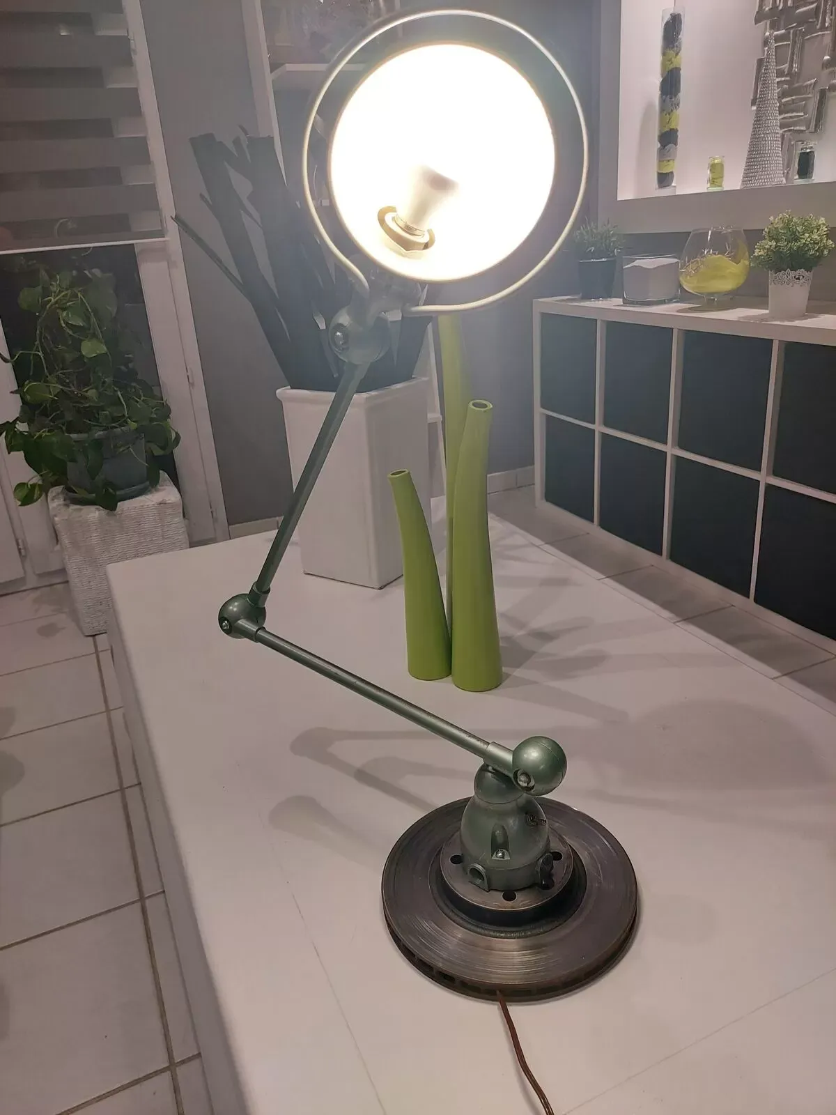 Illustration numéro 2 du produit Lampe industrielle de Jean Louis Domecq  pour Jielde vintage années 1950