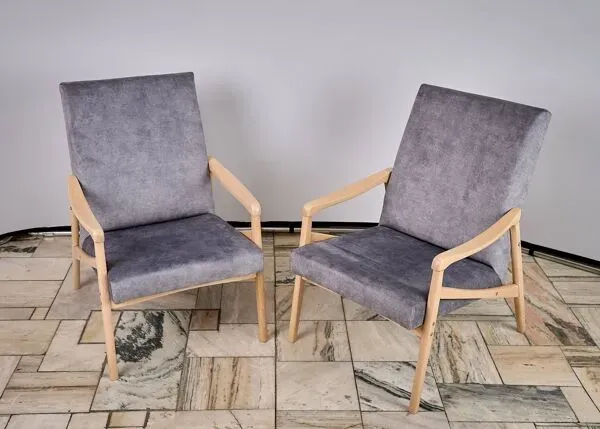 Illustration numéro 2 du produit Paire de fauteuils conçus par J. Jiroutek, TON Tchécoslovaquie, années 1960, Vintage