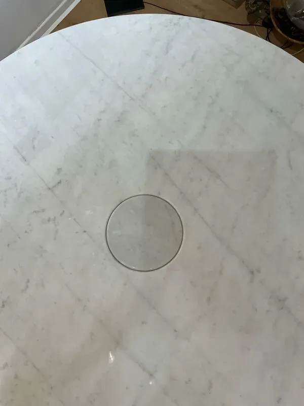 Illustration numéro 2 du produit Table Eros en Marbre Blanc par Angelo Mangiarotti pour Skipper, 1990s