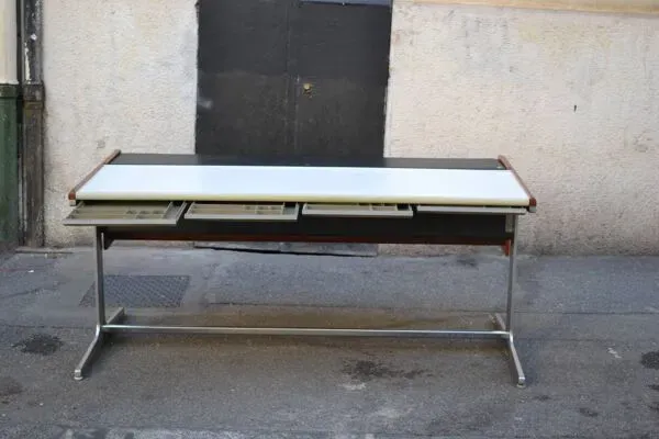 Illustration numéro 2 du produit George NELSON (1908-1986) & HERMAN MILLER (ÉDITEUR) bureau ''Action Office