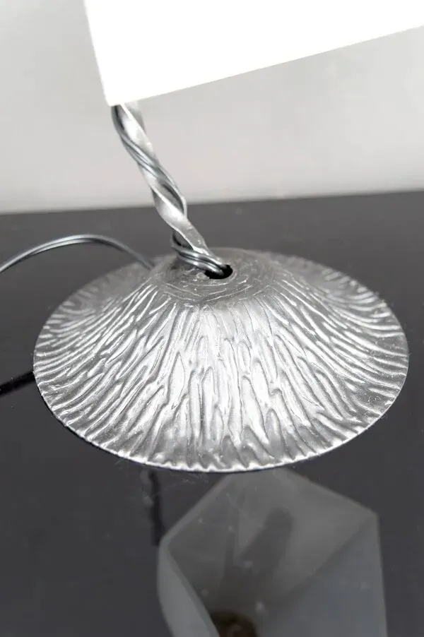 Illustration numéro 2 du produit Lampe Art Déco en Fer Forgé, France, c. 1930