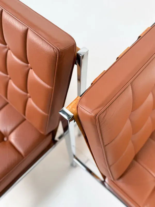 Illustration numéro 2 du produit Banquette et fauteuils vintage