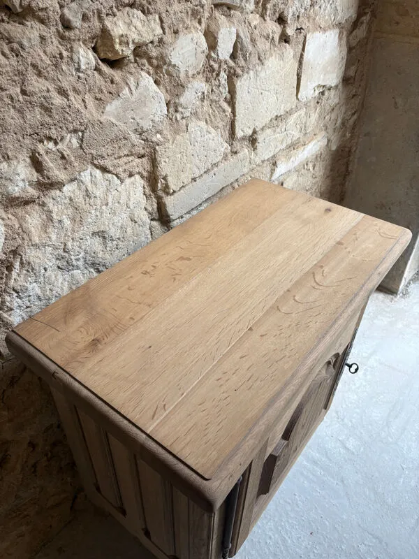 Illustration numéro 2 du produit Ancien petit confiturier